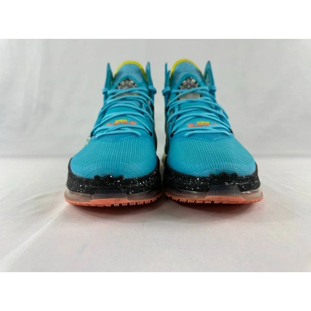 Nike LeBron 19 'Christmas' DC9338-400 Men's Size 9